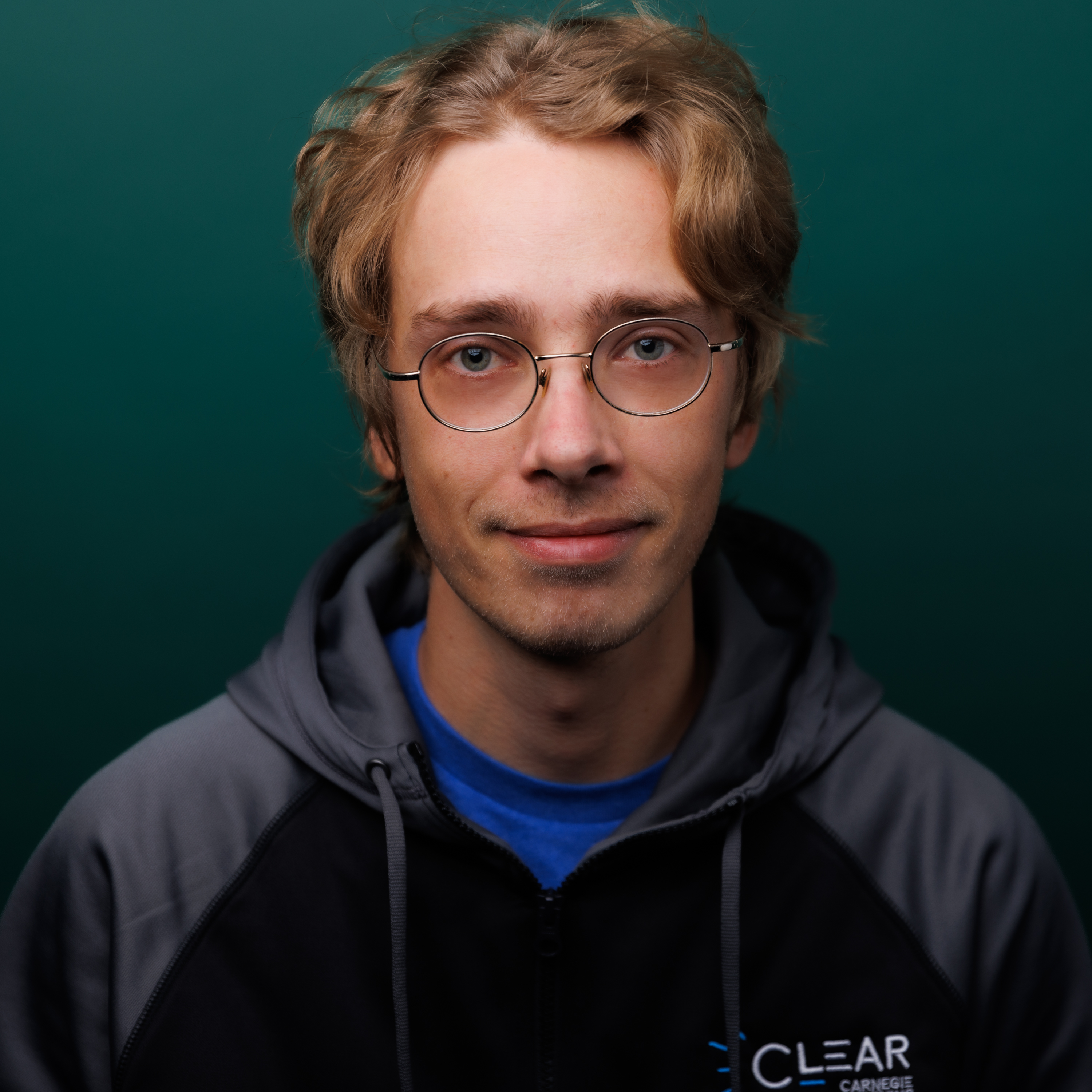 Headshot of Carson Thorne